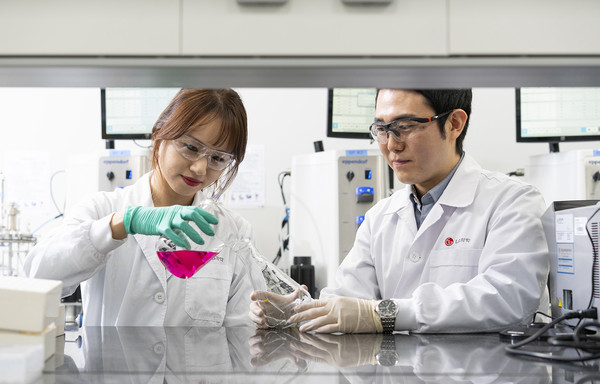 LG화학 생명과학사업본부 연구원들 신약연구 활동 모습