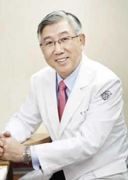 김기택 의료원장